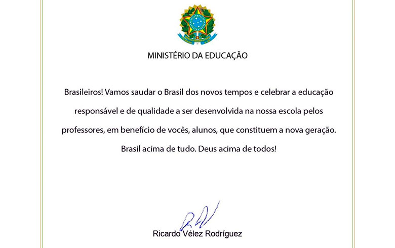 Carta do ministro da Educação usa slogan de Bolsonaro