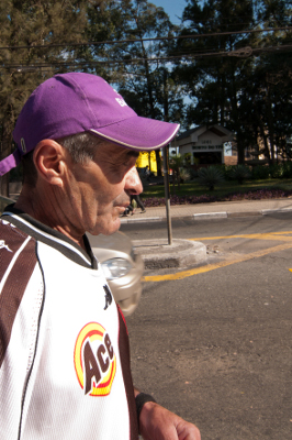 "Vou fazer o quê lá? Com certeza, se eu for, vão querer saber o que vou fazer", prevê o lavador de carro Cesário Almeida, 46.