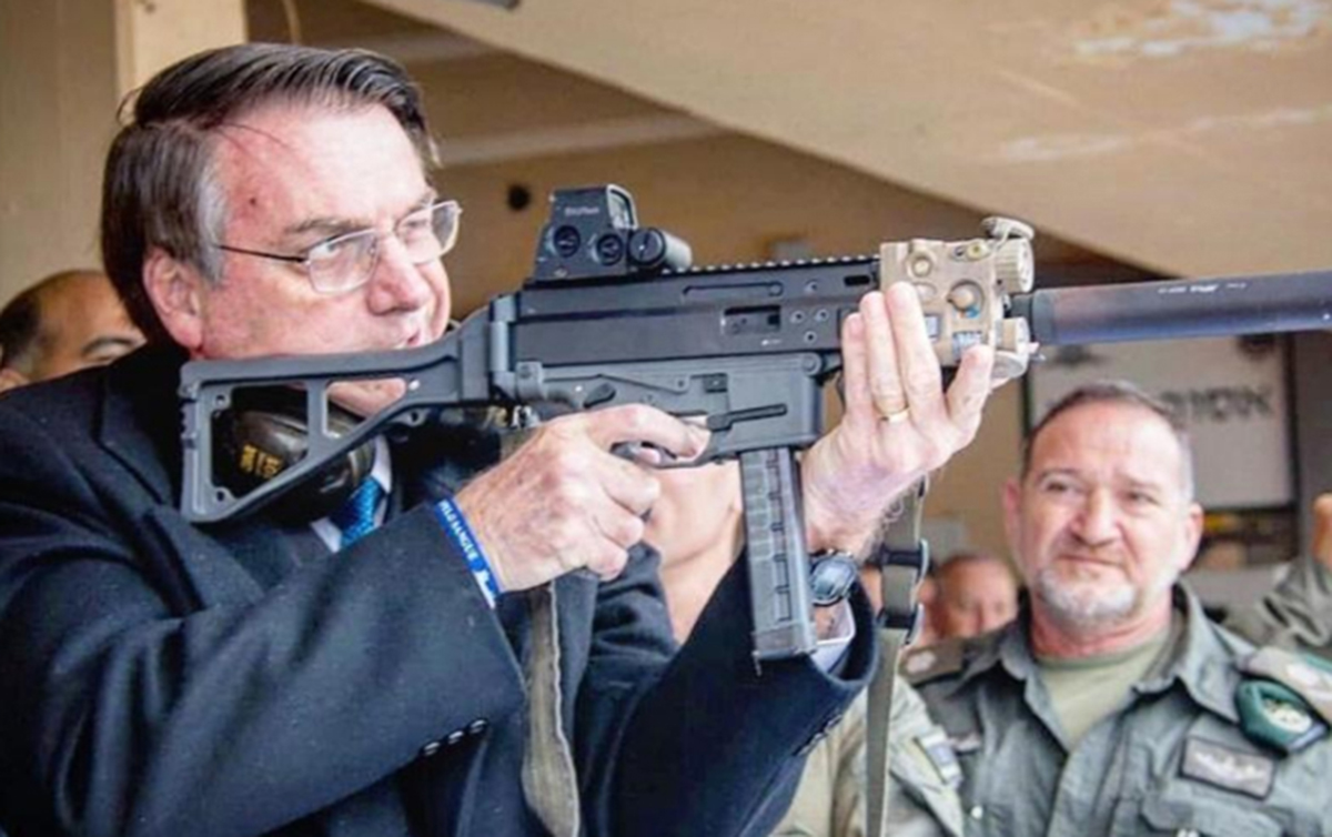 Decreto de Bolsonaro anima comércio de armas de fogo em Curitiba