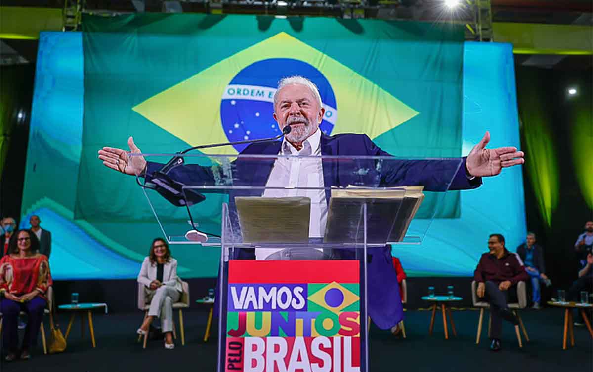 Lula na liderança