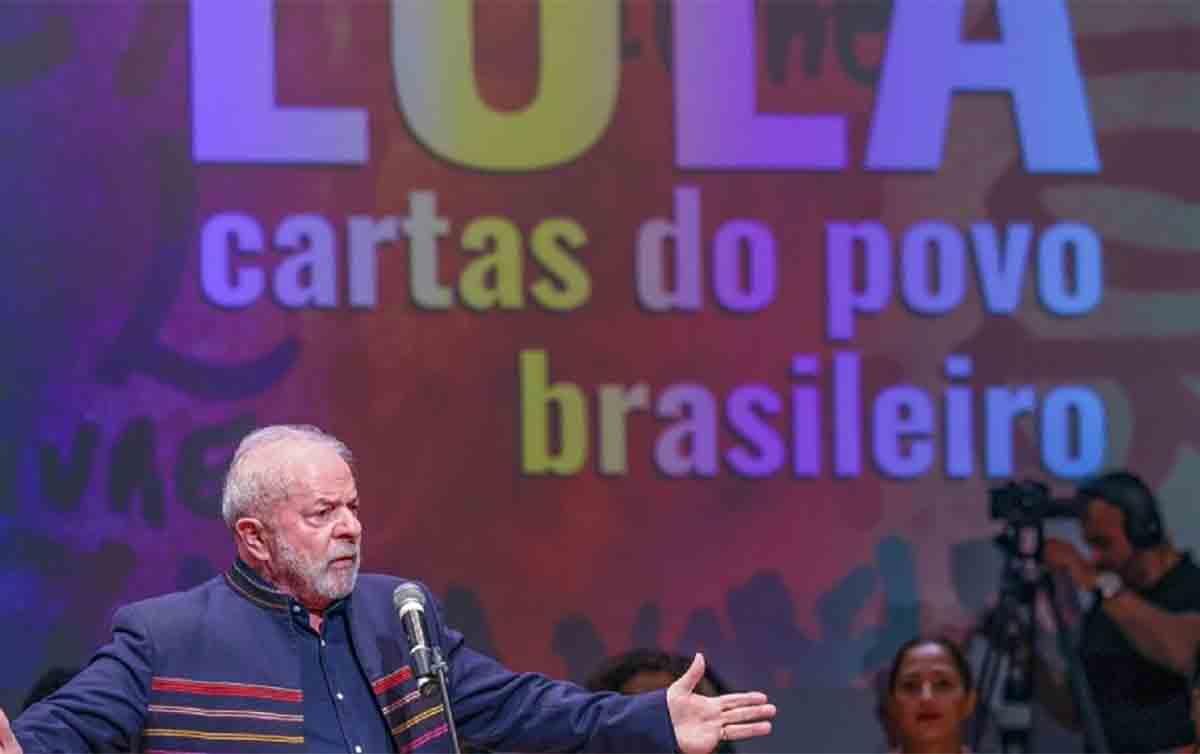 Lula no lançamento de livro