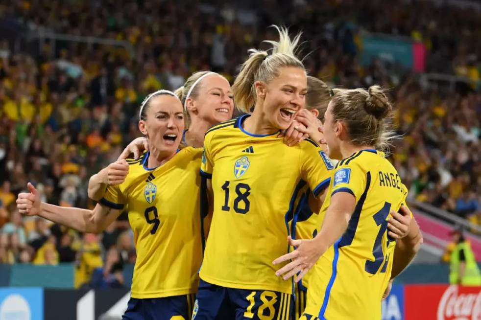 Suécia vence Inglaterra por 2 a 1 e fica com o terceiro lugar na